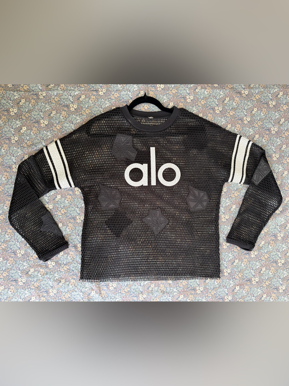 Alo Yoga Crackle Jersey in Black